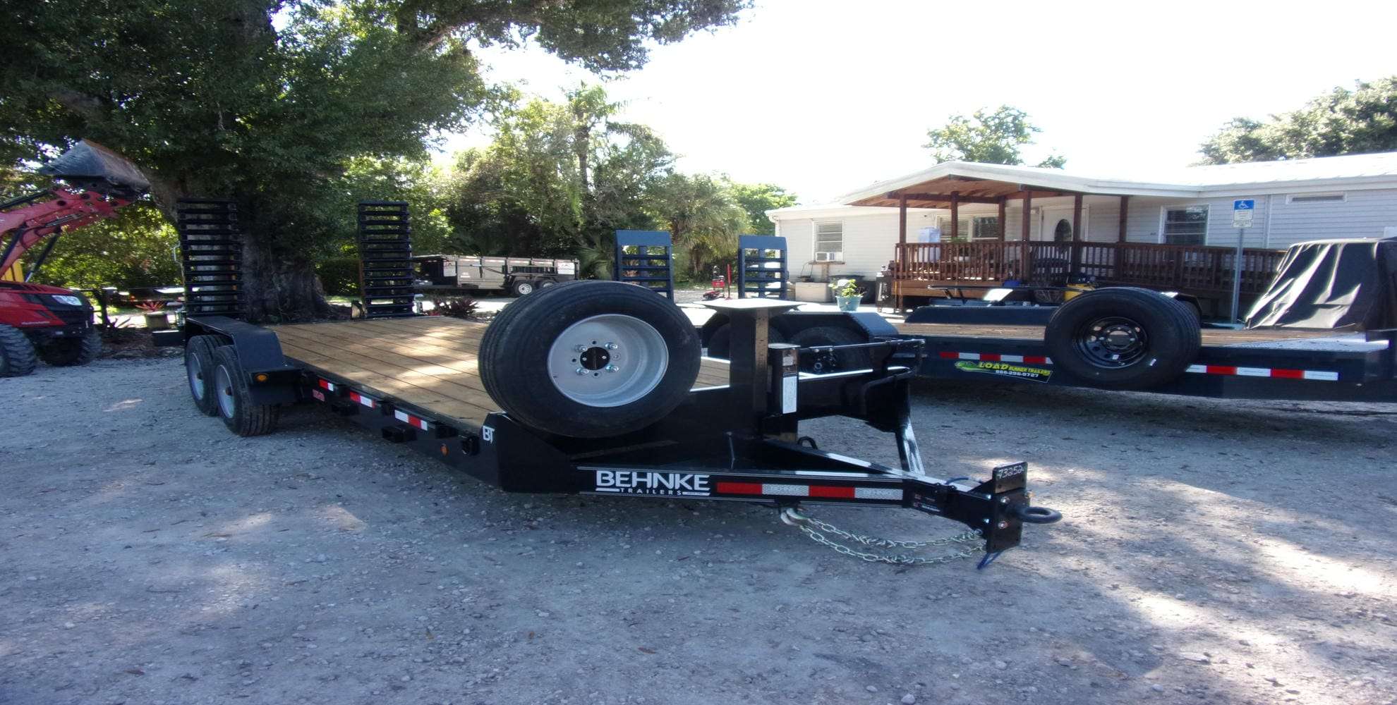 2025 Behnke EQ83-20T10SS-KR